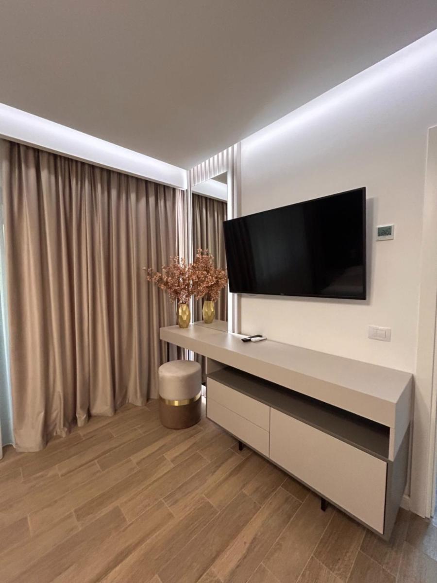 Monarc Boutique Aparthotel - Self Check-In Visan Esterno foto