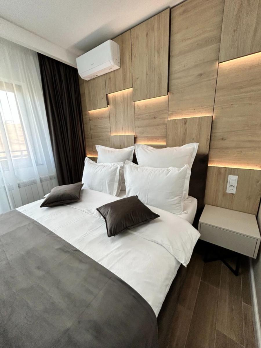 Monarc Boutique Aparthotel - Self Check-In Visan Esterno foto