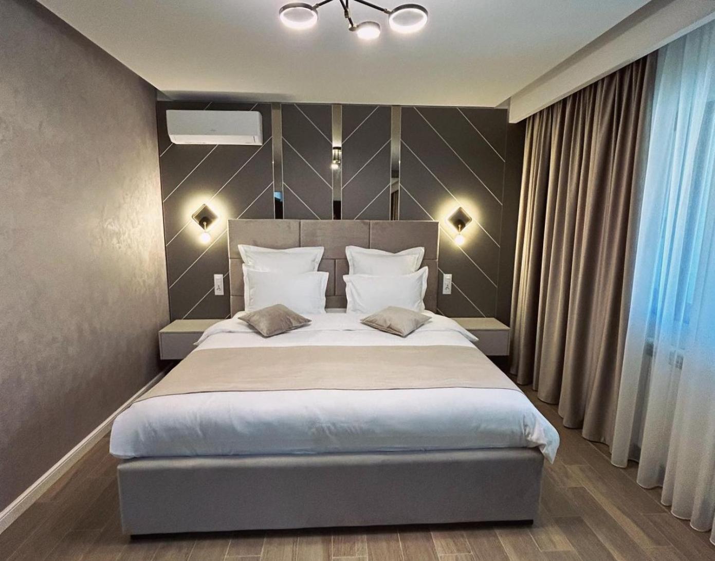 Monarc Boutique Aparthotel - Self Check-In Visan Esterno foto