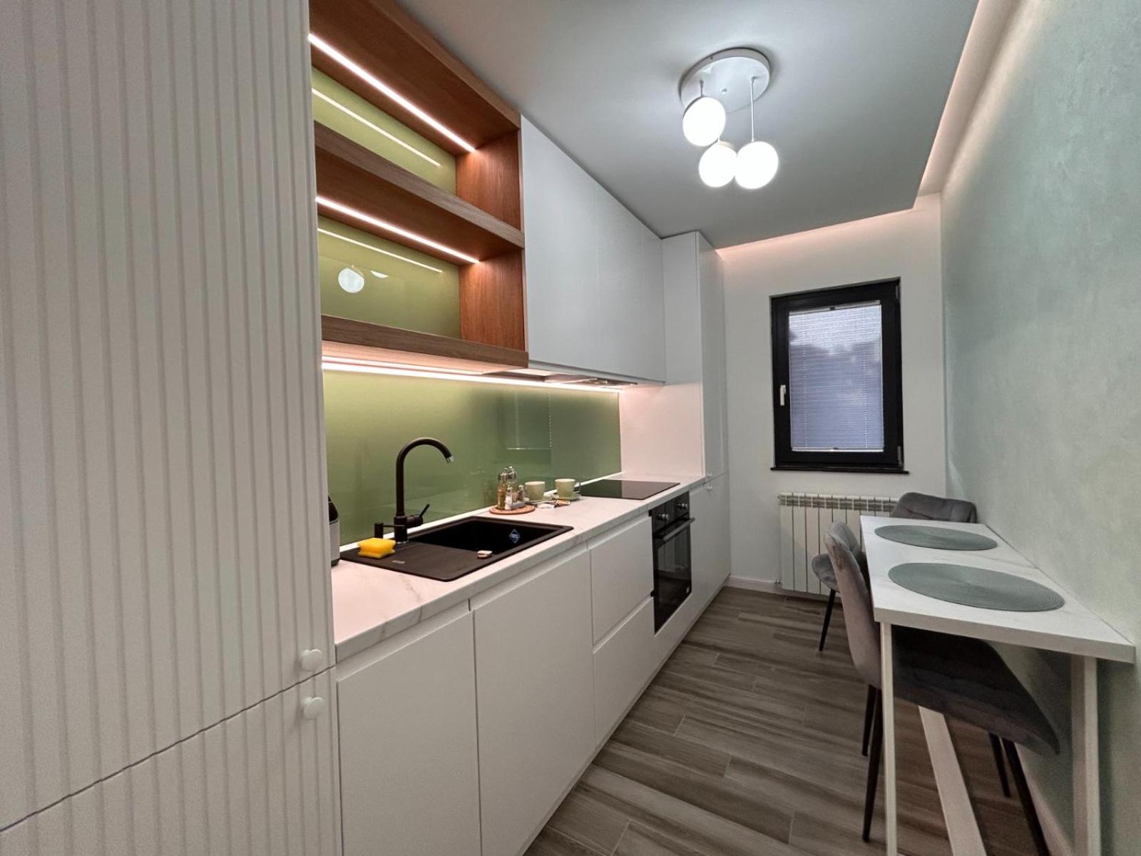 Monarc Boutique Aparthotel - Self Check-In Visan Esterno foto