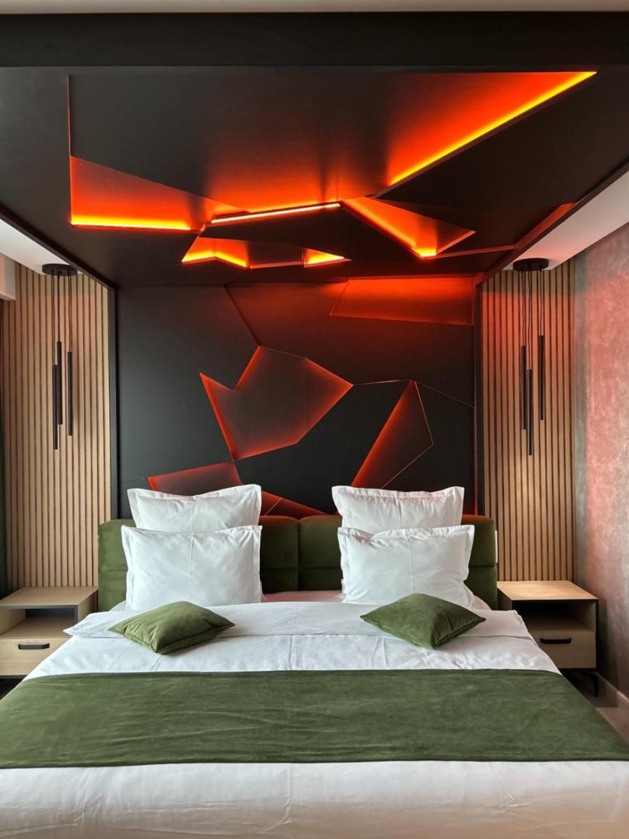 Monarc Boutique Aparthotel - Self Check-In Visan Esterno foto