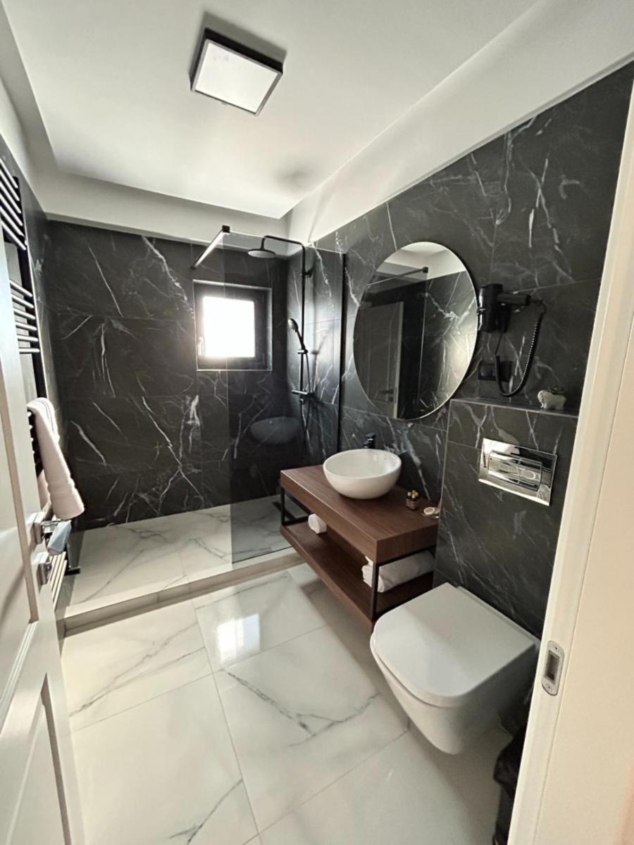 Monarc Boutique Aparthotel - Self Check-In Visan Esterno foto