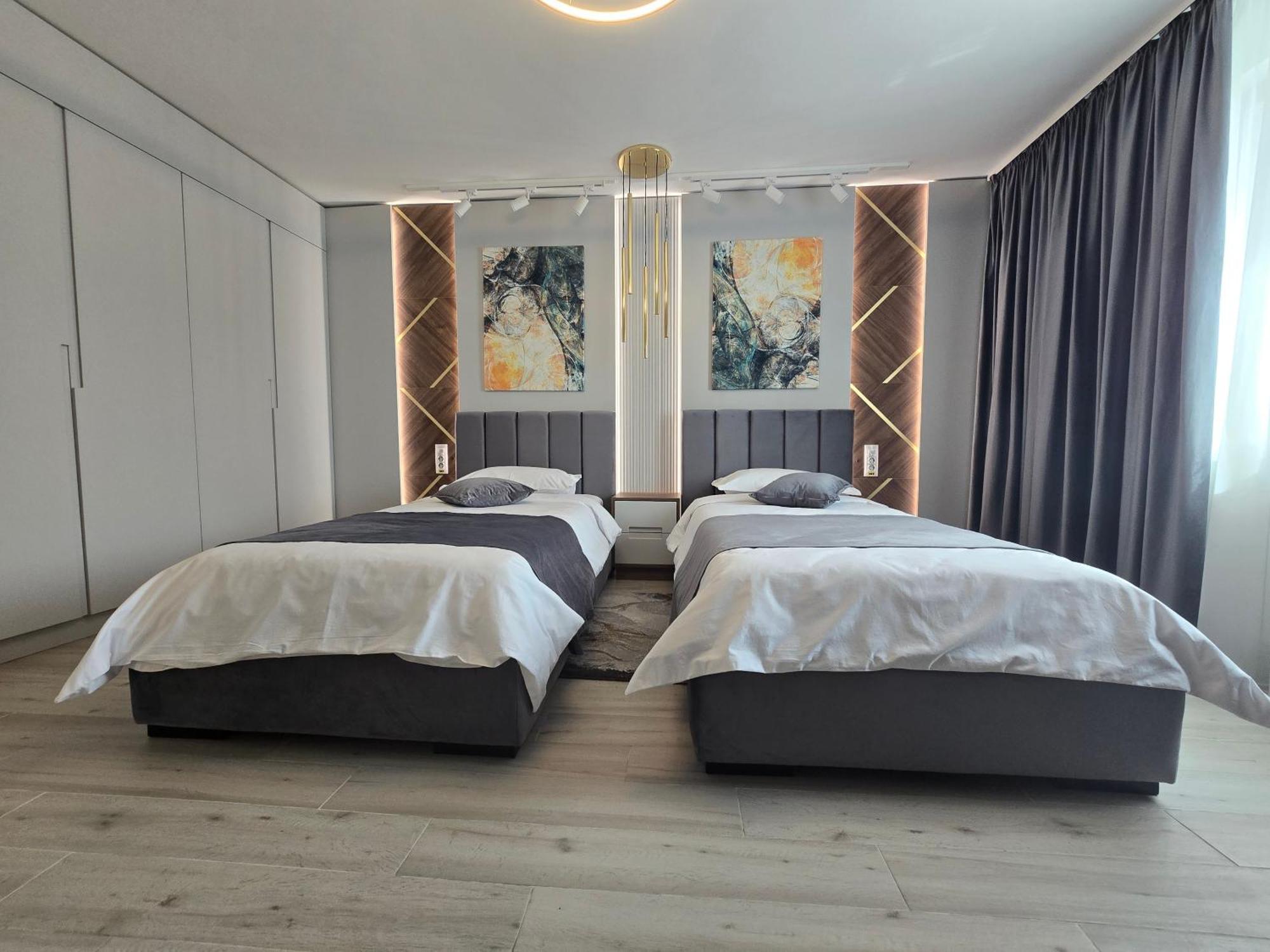 Monarc Boutique Aparthotel - Self Check-In Visan Esterno foto